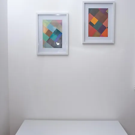 Apartman & *