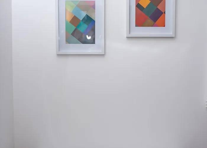 Апартаменты & *